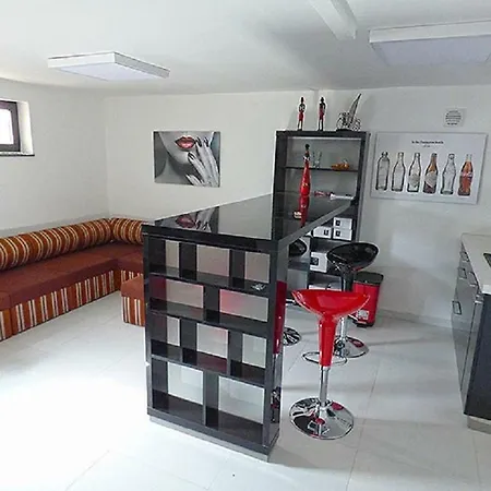 8 árpád Sor Apartman Zánka